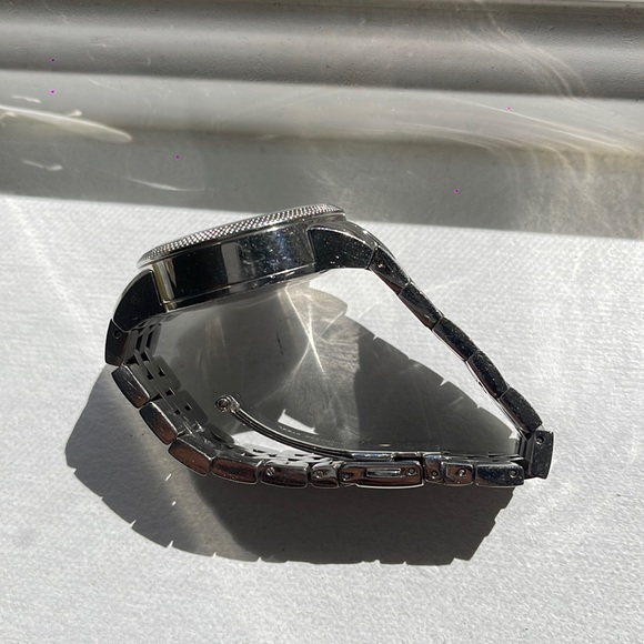 Michael Kors Watch - Picture 4 of 9